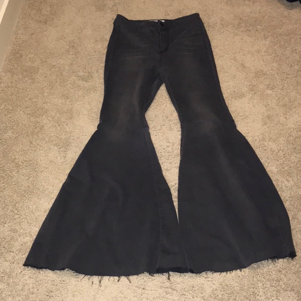 Free people pull on large grey jeans